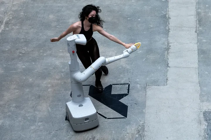 Giving AI a Body: What I Learned Building Everyday Robots at Google X
